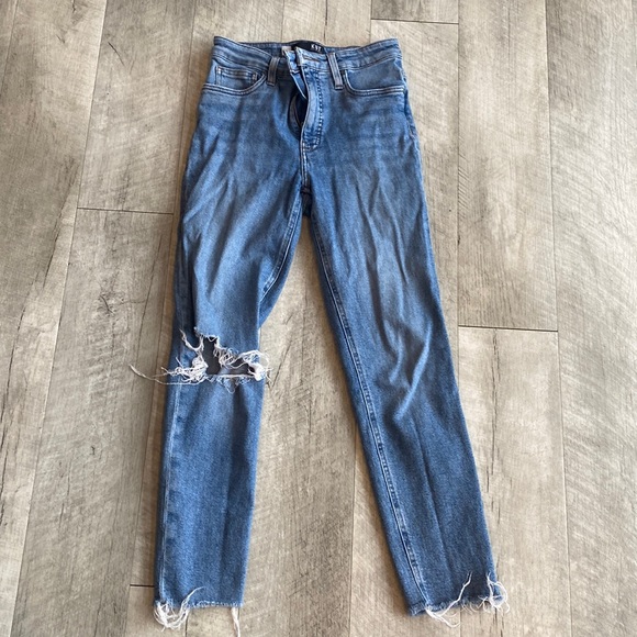 Rachael High Rise Fab Ab Mom Raw Hem, Petite (Keeper Wash) - Picture 1 of 5